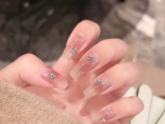 纯手工穿戴甲和机器穿戴甲区别